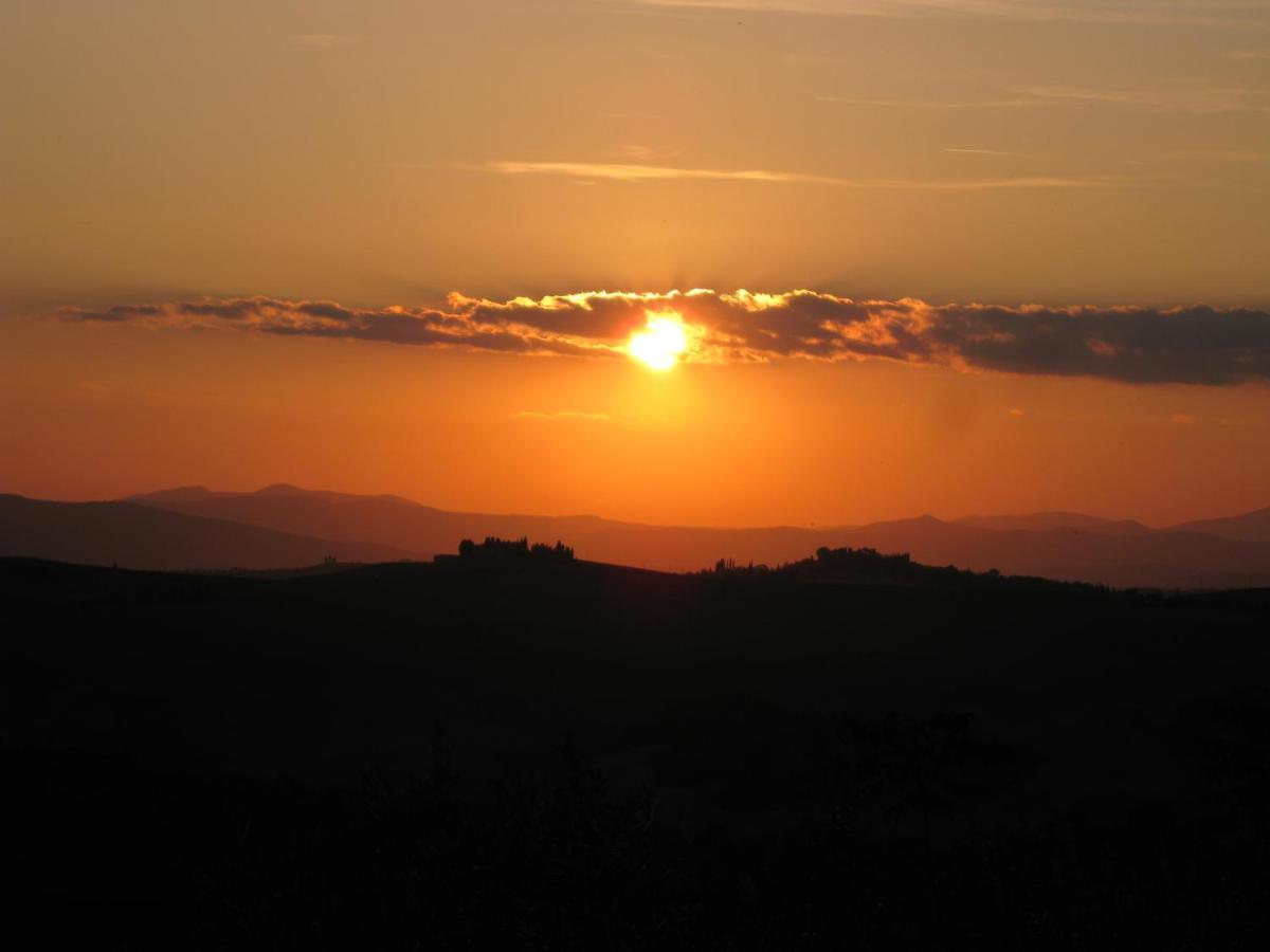 Villa Fattoria Monastero Sant'Anna In Camprena Pienza Exterior foto