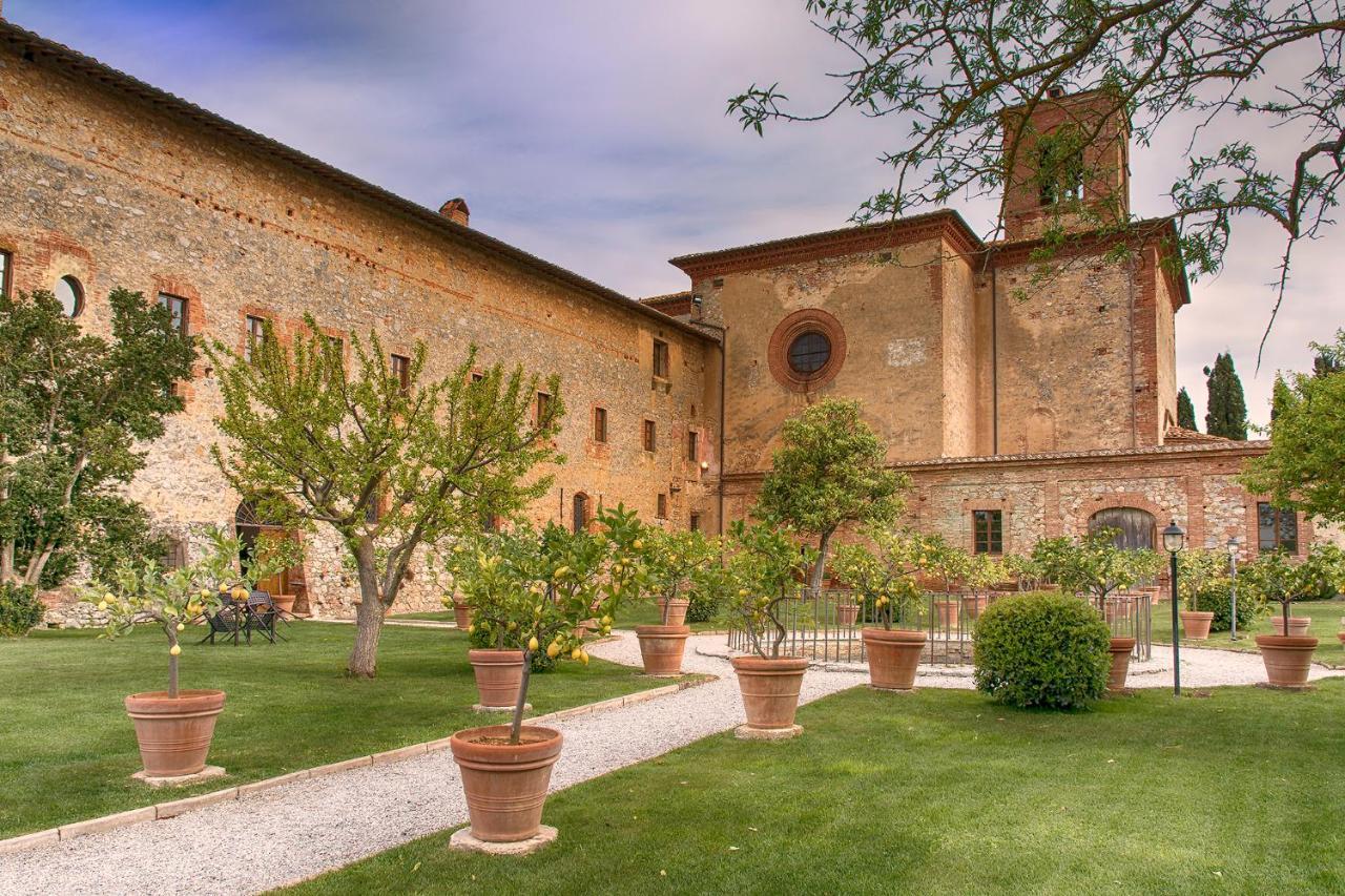 Villa Fattoria Monastero Sant'Anna In Camprena Pienza Exterior foto